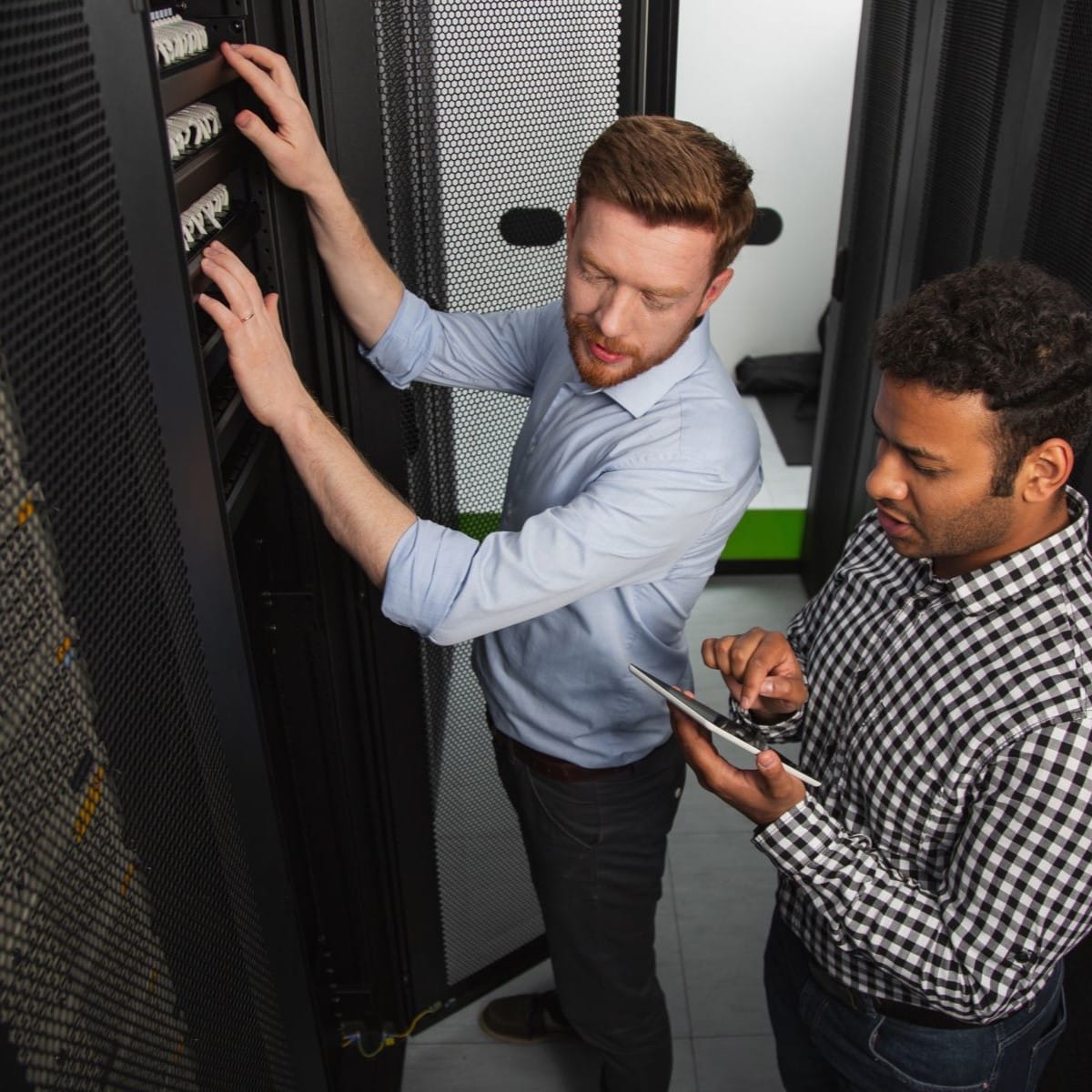 it experts working in data center